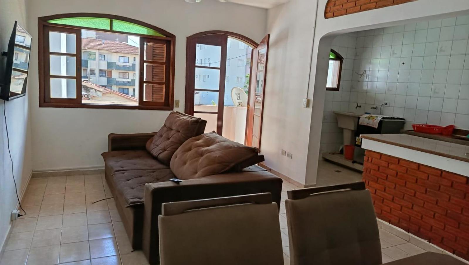Apartamento Com Ar Condicionado No Itagua Em